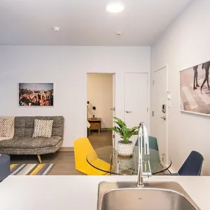 https://new-urban-and-well-located-1-bedroom-apartment-by-den-stays.hotels-in-montreal.org