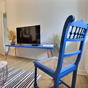 https://le-bleuet-au-cur-de-valence.hotels-rhonealpes.com